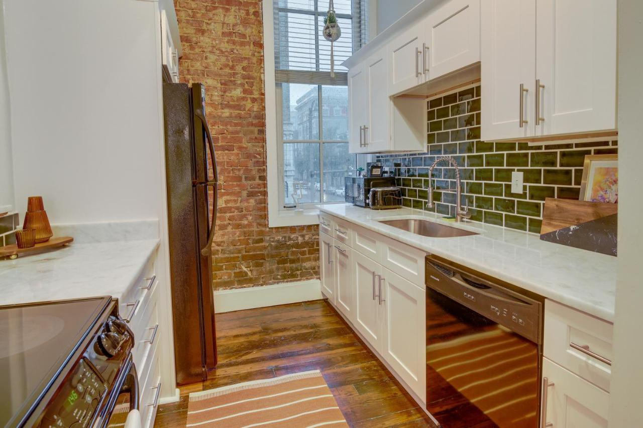 Historic Memphis Condo Walk To Beale Street! ภายนอก รูปภาพ